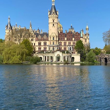 Stilvolle Ferienwohnung In Der Naehe Von Schwerin Dummer Dış mekan fotoğraf